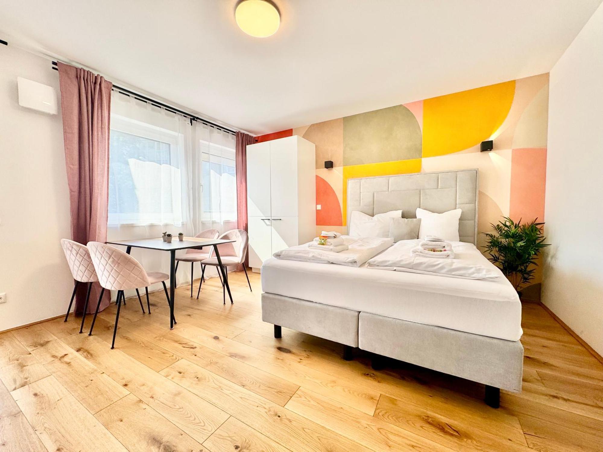 Stylische Wohnung Mit Balkon เวียนนา ภายนอก รูปภาพ
